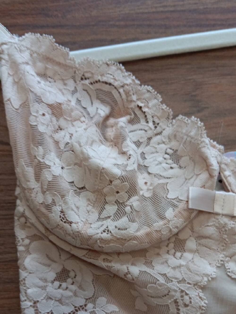 VINTAGE, MADE IN USA 1983.NWT Lace-Trim Chemise Slip in Blush. EXC CONDITION 34C - Picture 7 of 16